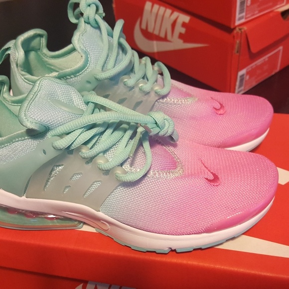 Nike Shoes - Pink/Turquoise Nike Presto